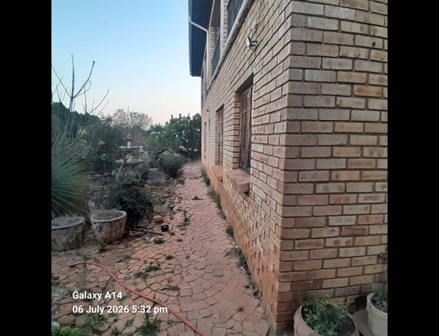 3 BEDROOM HOUSE FOR SALE IN SAFARI GARDENS
